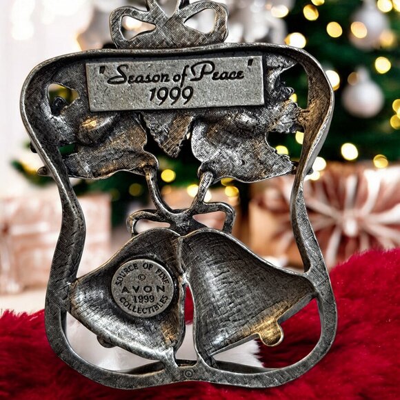 1999 Avon Fine Collectibles Pewter 'Season of Peace' Christmas Ornament - Picture 6 of 7